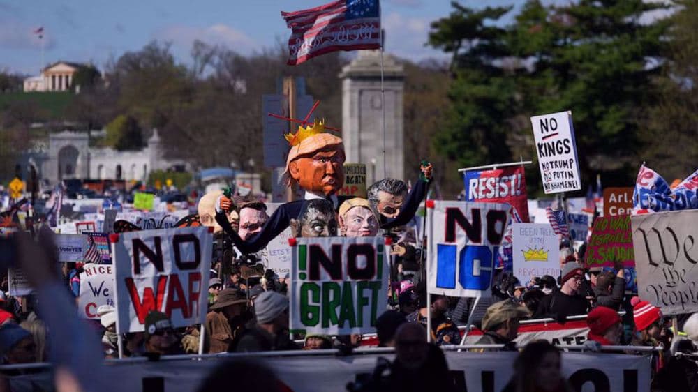 Poll Americans Trump Impeach Iran War